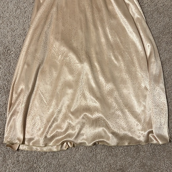 City Triangle Halter Dress - Junior Size Medium - Picture 2 of 6